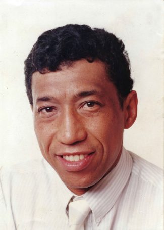 Ein Bild, das Menschliches Gesicht, Person, Porträt, Vorderkopf enthält.
Automatisch generierte Beschreibung